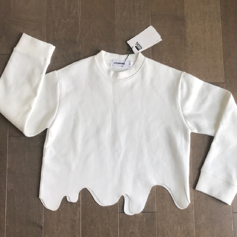 STYLE NANDA groovy wave hem crop sweater SM BNWT